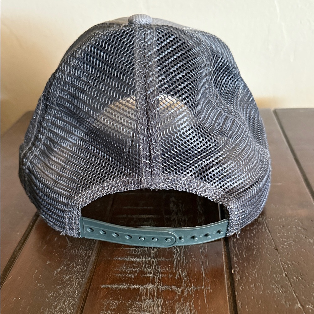 The North Face Gray Cap with Red Logo - Picture 2 of 4